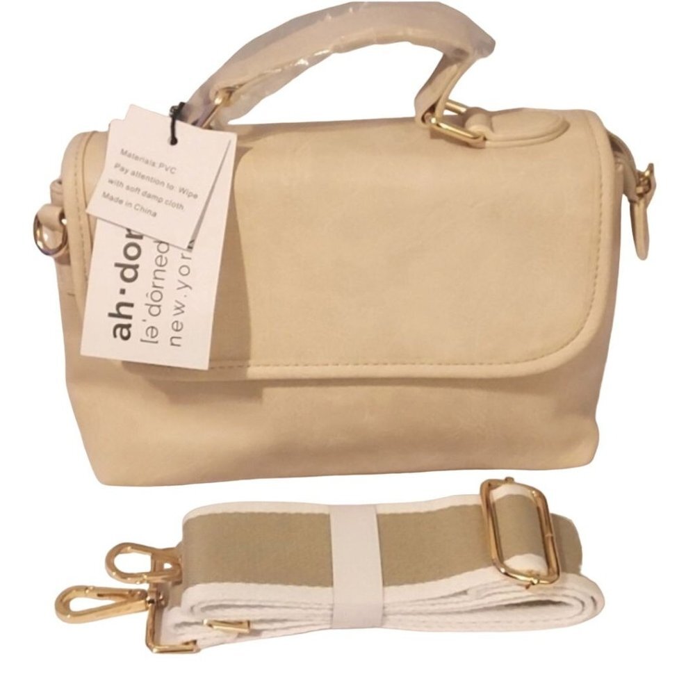 NWT Cream AH-DORNED NY Bag With Strap Magnetic Snap Closure